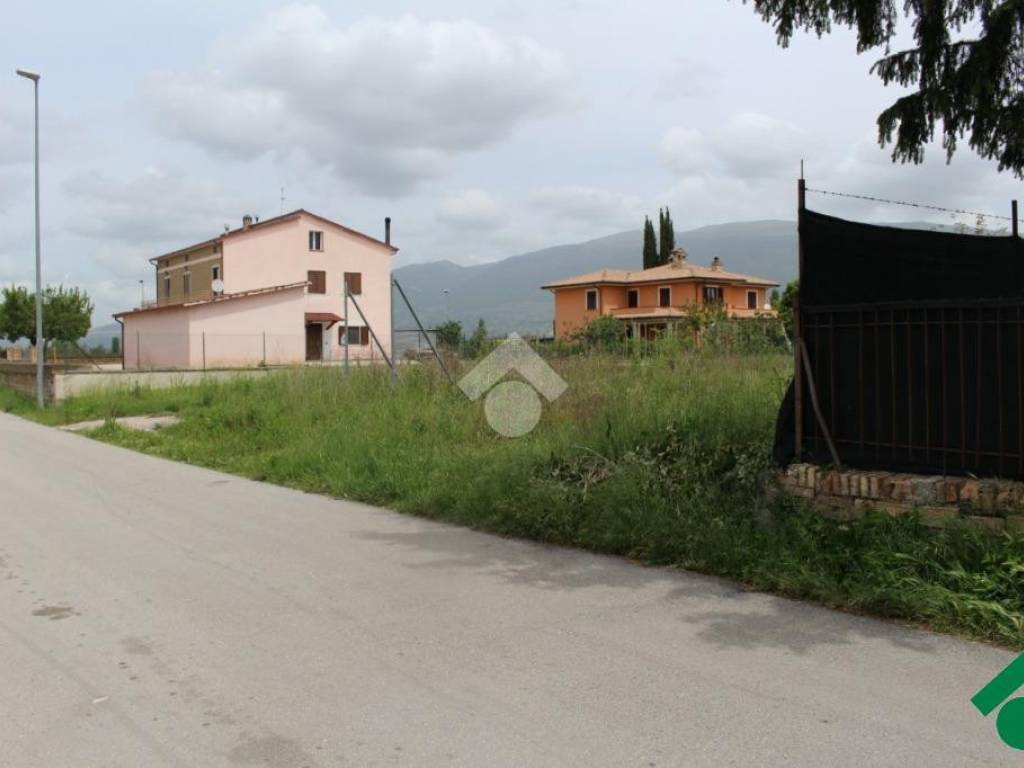 casa indipendente in vendita a Spello