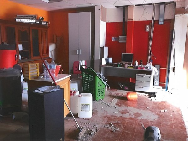 capannone in vendita a Spello