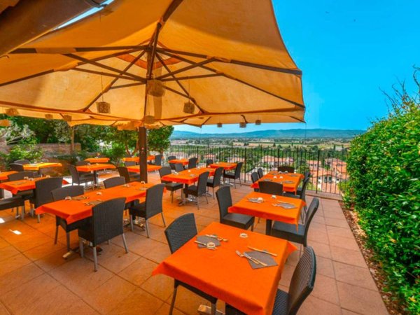 negozio in vendita a Spello