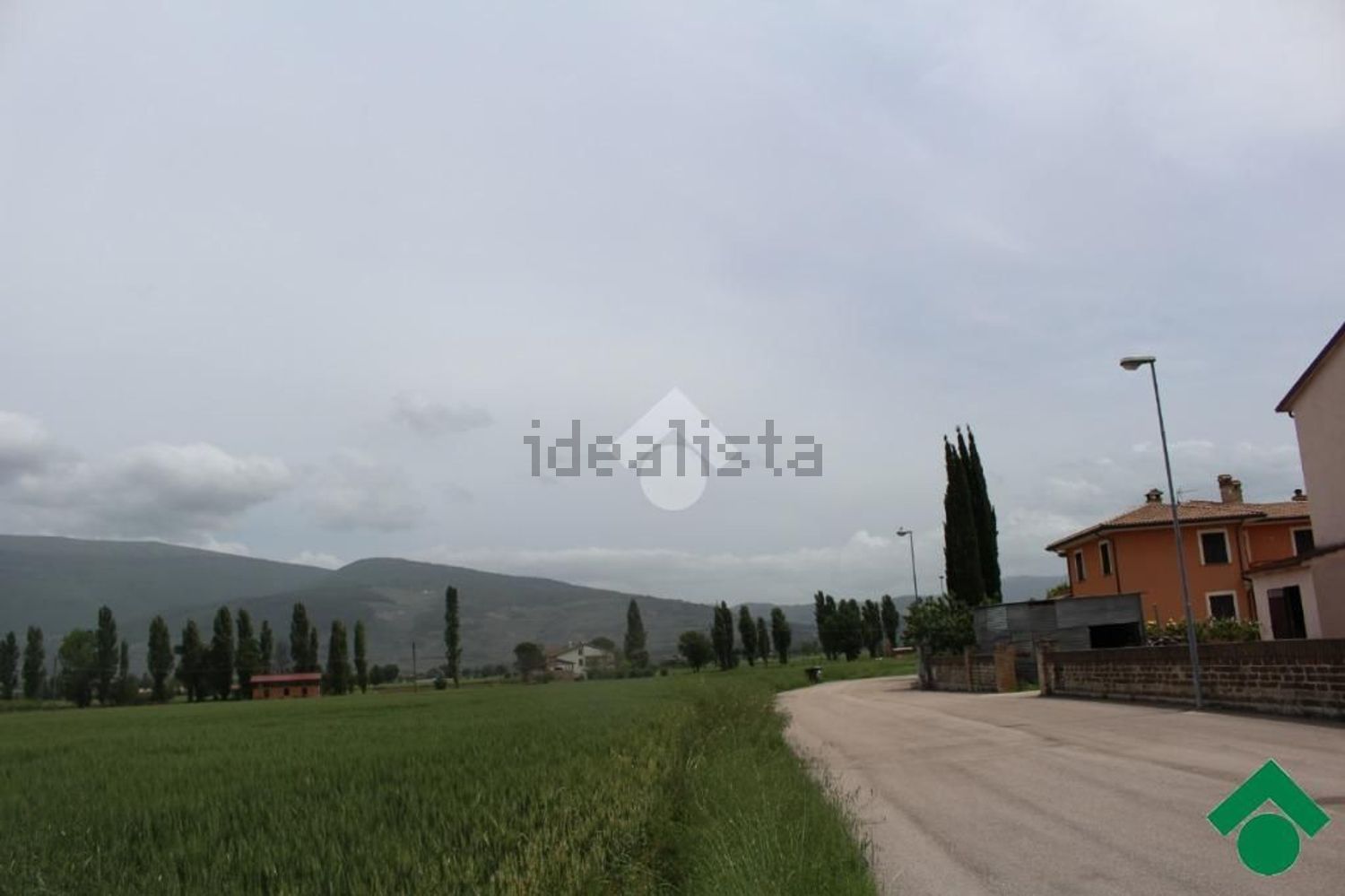 terreno edificabile in vendita a Spello