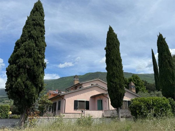 casa indipendente in vendita a Spello in zona Capitan Loreto