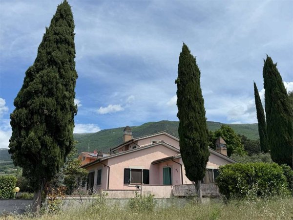 casa indipendente in vendita a Spello in zona Capitan Loreto