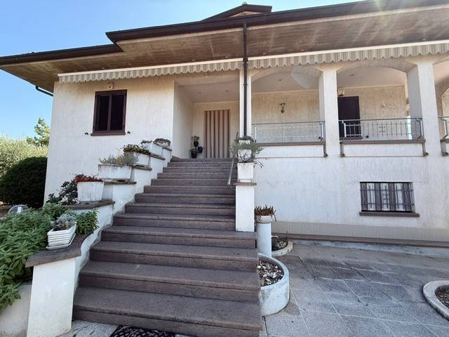casa indipendente in vendita a Spello in zona Capitan Loreto
