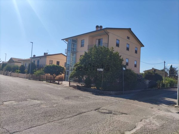 casa indipendente in vendita a Spello in zona Capitan Loreto