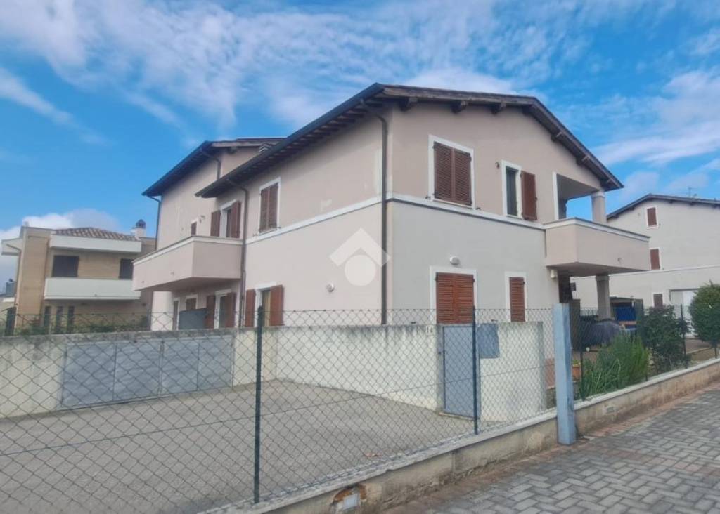 appartamento in vendita a Spello in zona Acquatino