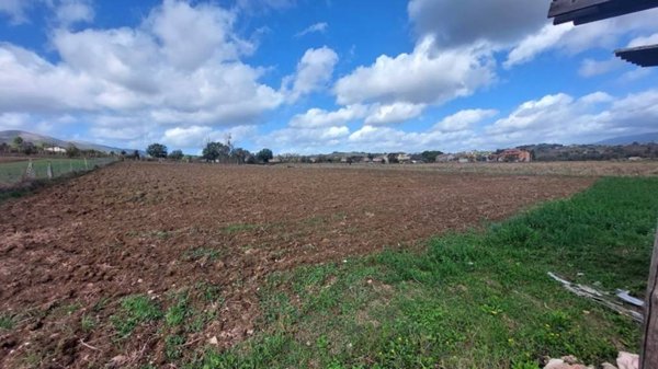 terreno agricolo in vendita a Spoleto in zona San Martino