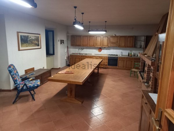pentavano in vendita a Spoleto