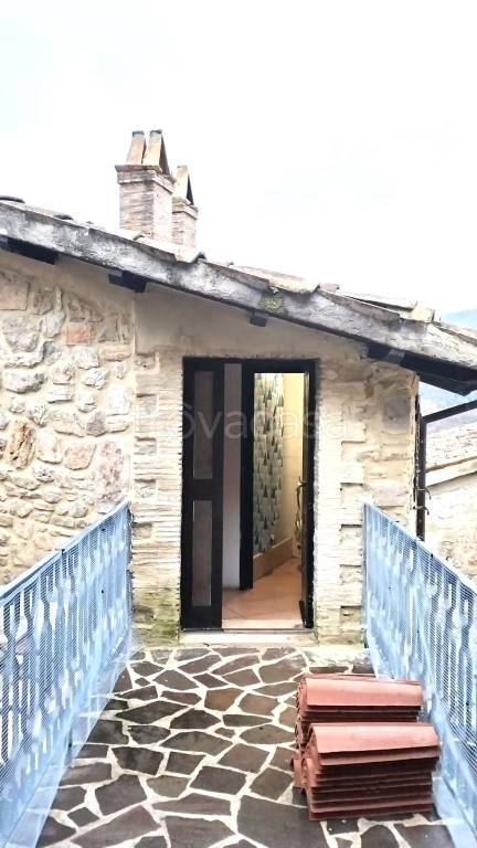 appartamento in vendita a Spoleto in zona Ancaiano