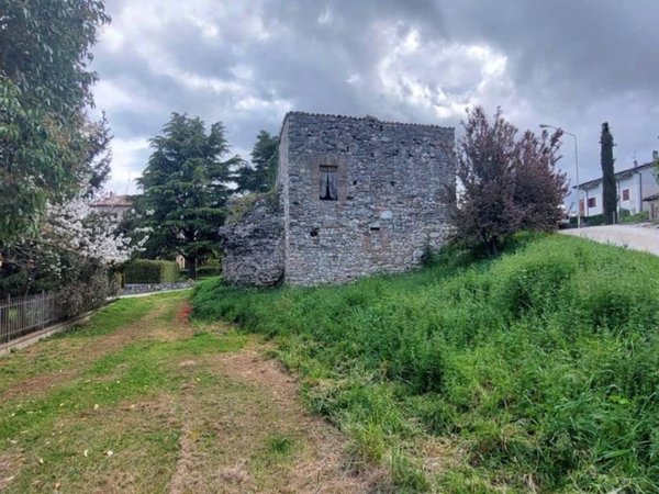 casa indipendente in vendita a Spoleto in zona Collerisana