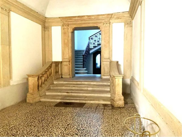 intera palazzina in vendita a Spoleto