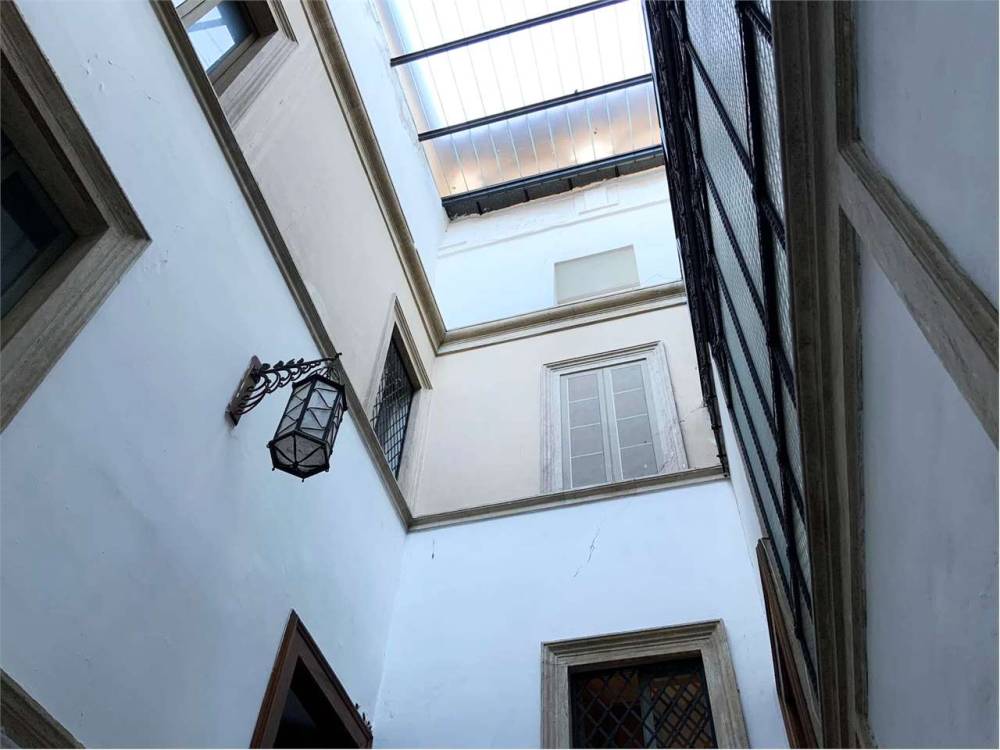 intera palazzina in vendita a Spoleto