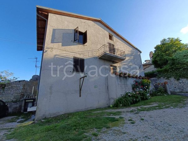 casa indipendente in vendita a Spoleto in zona Monte Martano