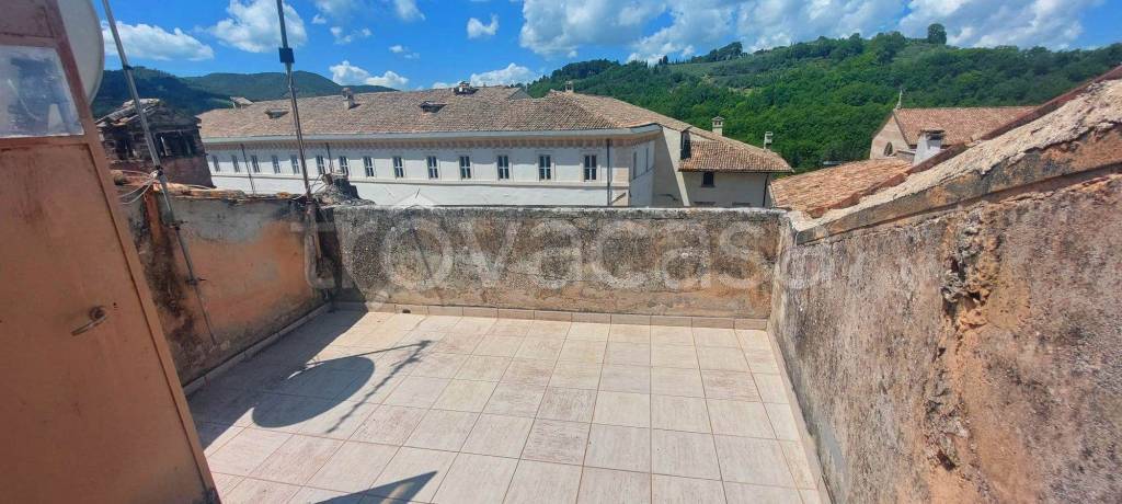 appartamento in vendita a Spoleto