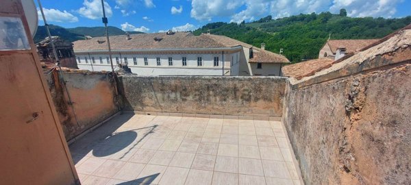 appartamento in vendita a Spoleto