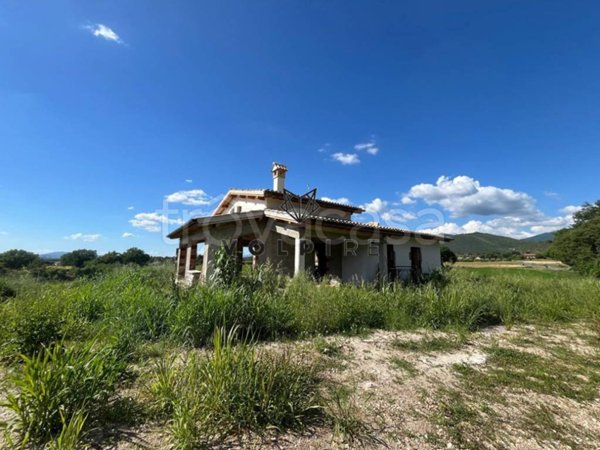 casa indipendente in vendita a Spoleto in zona San Giacomo