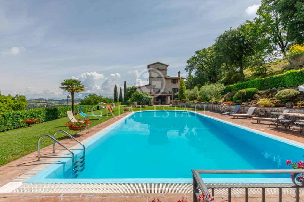 casa indipendente in vendita a Spoleto