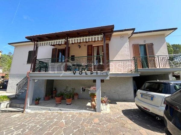 casa indipendente in vendita a Spoleto