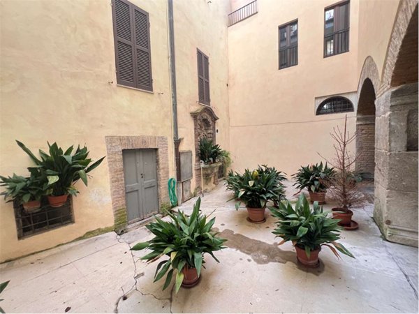 appartamento in vendita a Spoleto