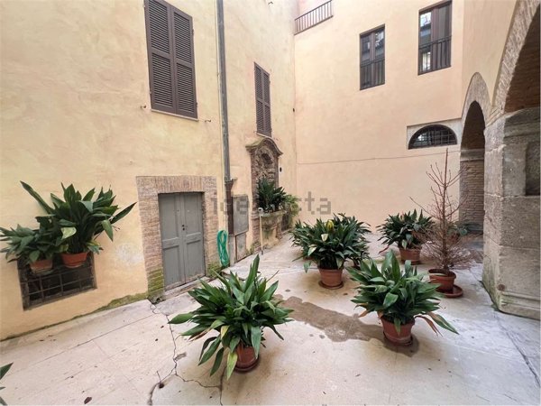 appartamento in vendita a Spoleto