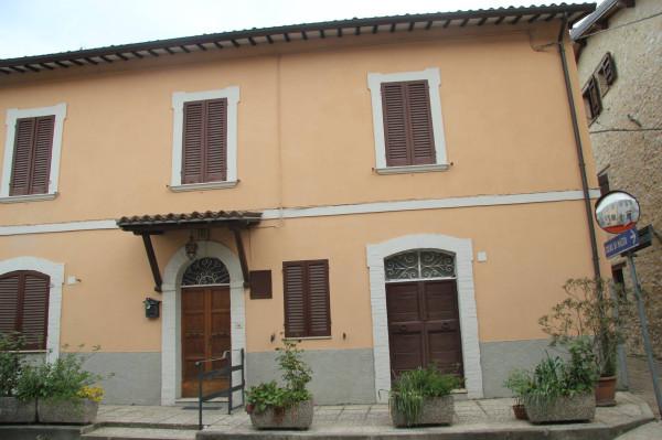 casa indipendente in vendita a Spoleto
