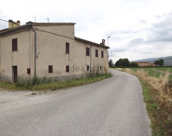 pentavano in vendita a Spoleto