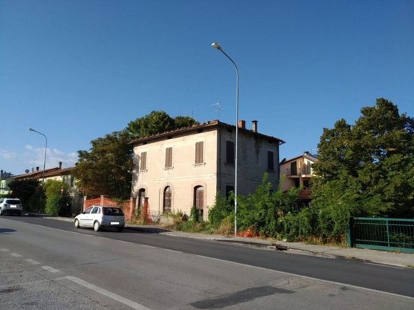 casa indipendente in vendita a Spoleto
