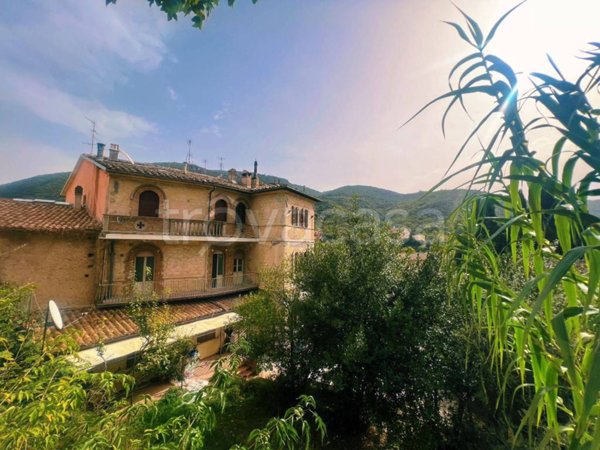 appartamento in vendita a Spoleto