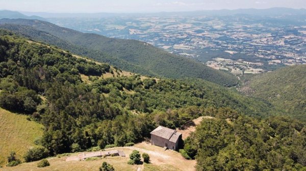 pentavano in vendita a Spoleto