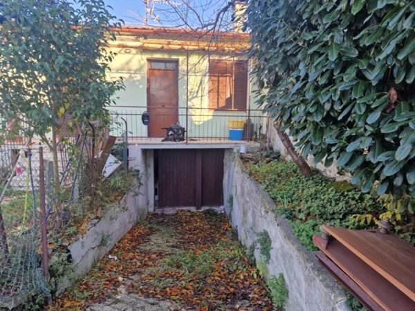 casa indipendente in vendita a Spoleto