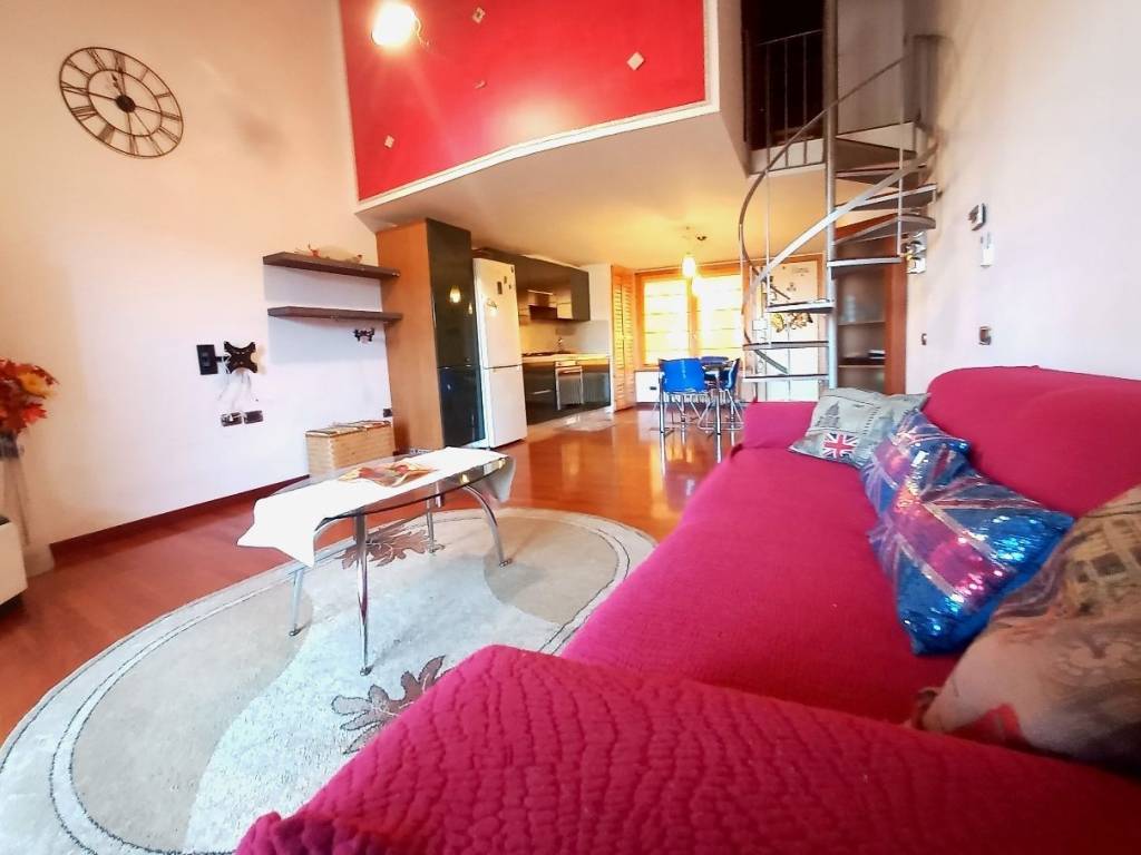 casa indipendente in vendita a Spoleto in zona Monteluco