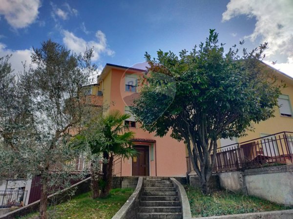 appartamento in vendita a Spoleto in zona Madonna di Baiano