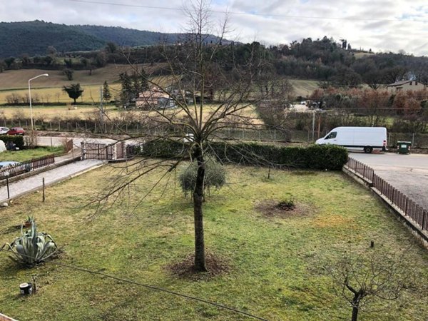casa indipendente in vendita a Spoleto in zona San Giovanni di Baiano