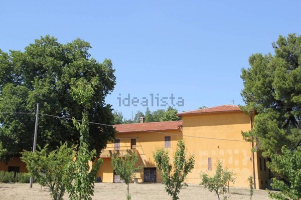 casa indipendente in vendita a Spoleto