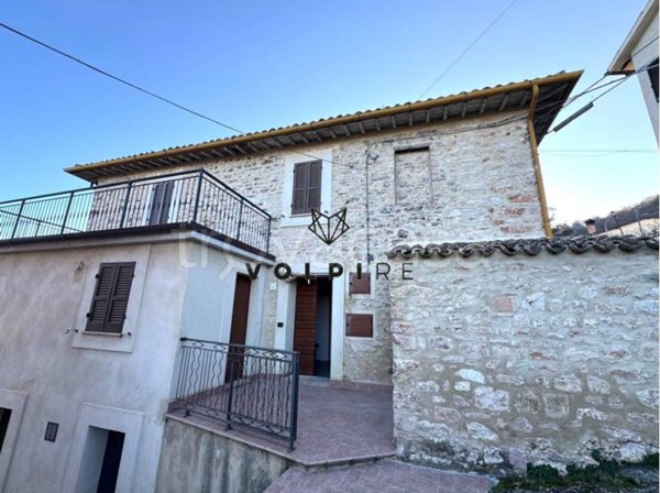 appartamento in vendita a Spoleto in zona Terzo San Severo