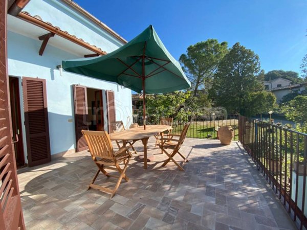casa indipendente in vendita a Spoleto in zona San Giacomo