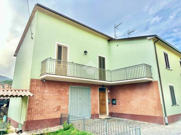 casa indipendente in vendita a Spoleto in zona San Giovanni di Baiano
