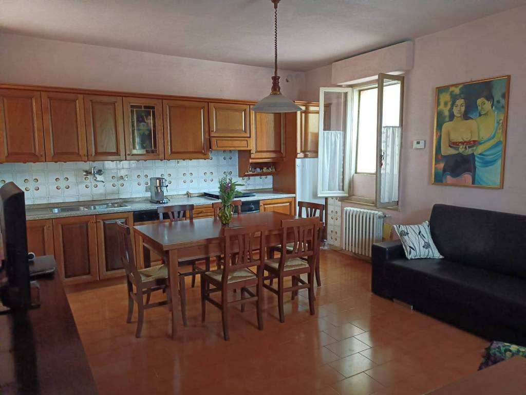 casa indipendente in vendita a Spoleto in zona Baiano