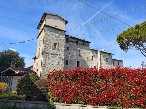 villa in vendita a Spoleto in zona Maiano
