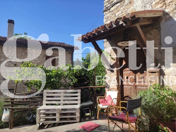 appartamento in vendita a Spoleto