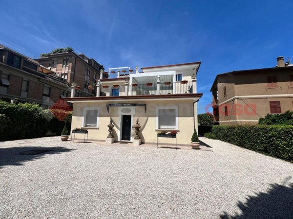 casa indipendente in vendita a Spoleto