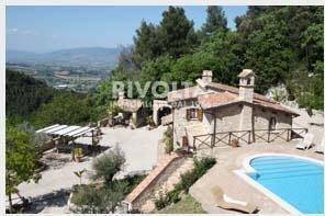 casa indipendente in vendita a Spoleto in zona Rubbiano