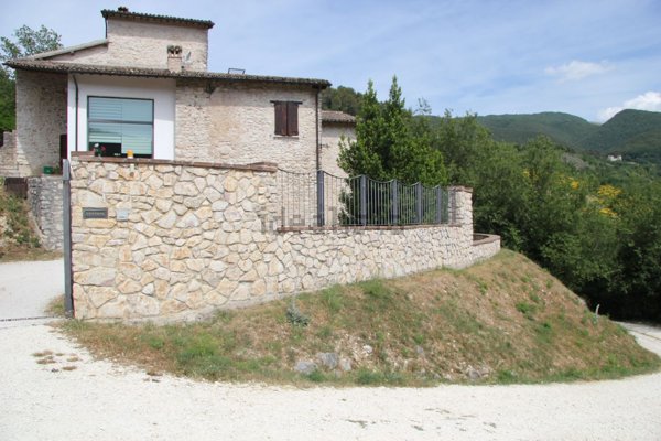 esavano in vendita a Spoleto