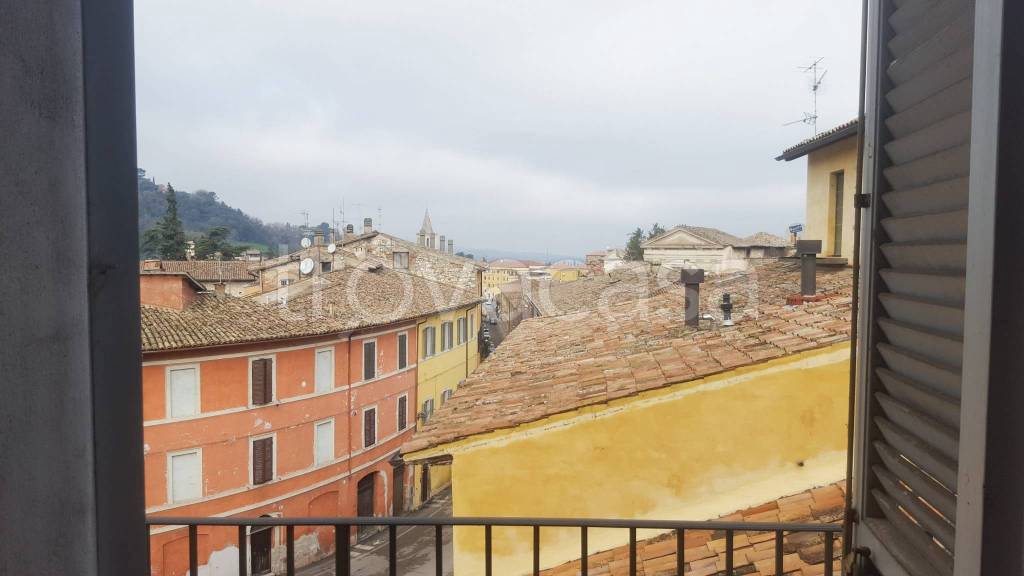 casa indipendente in vendita a Spoleto