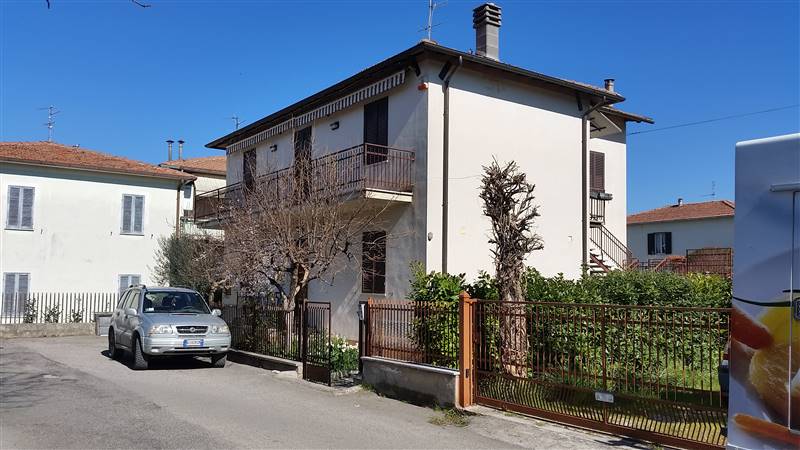 casa indipendente in vendita a Spoleto