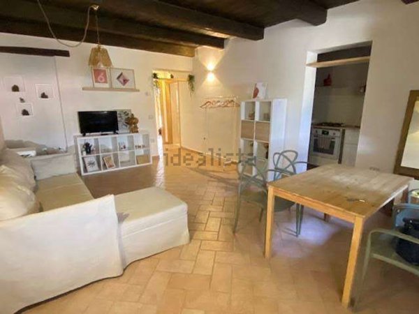 appartamento in vendita a Spoleto in zona Beroide