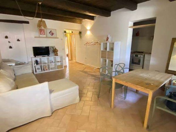 appartamento in vendita a Spoleto in zona Beroide