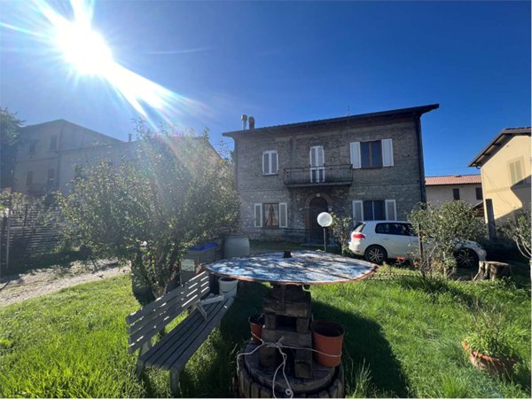 casa indipendente in vendita a Spoleto in zona Santo Chiodo