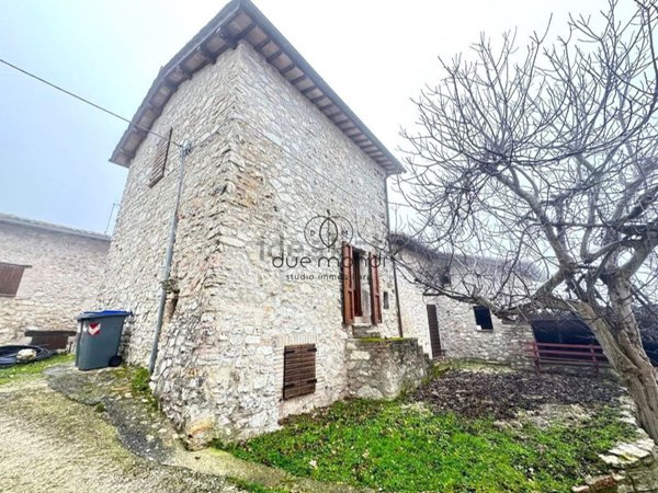 casale in vendita a Spoleto