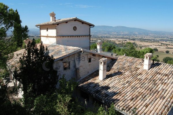 quadrivano in vendita a Spoleto in zona Poreta