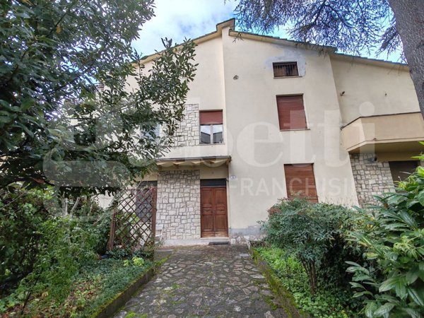 appartamento in vendita a Spoleto